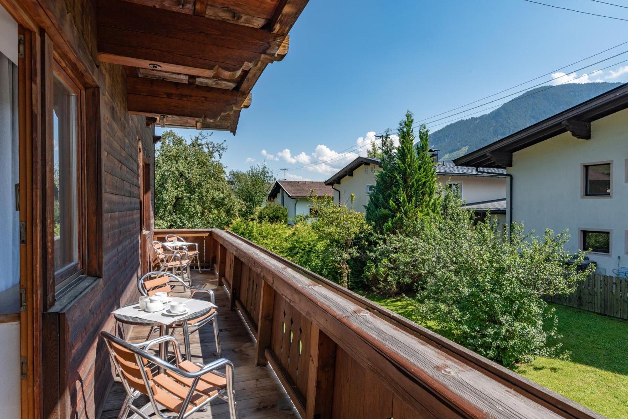 Pension Brixana Brixen im Thale Bagian luar foto
