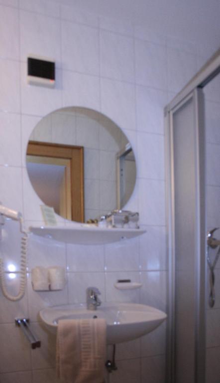 Pension Brixana Brixen im Thale Ruang foto